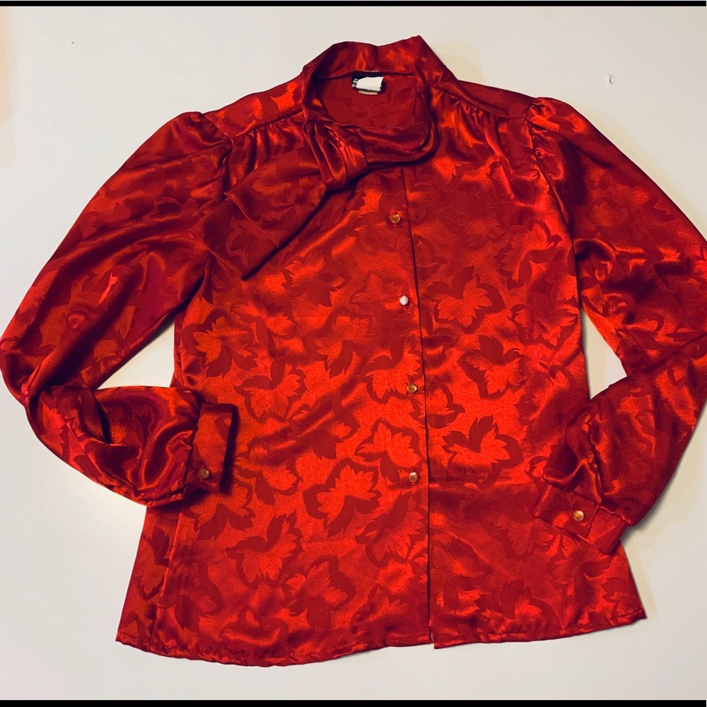 Beautiful Vintage fall blouse! 🍁